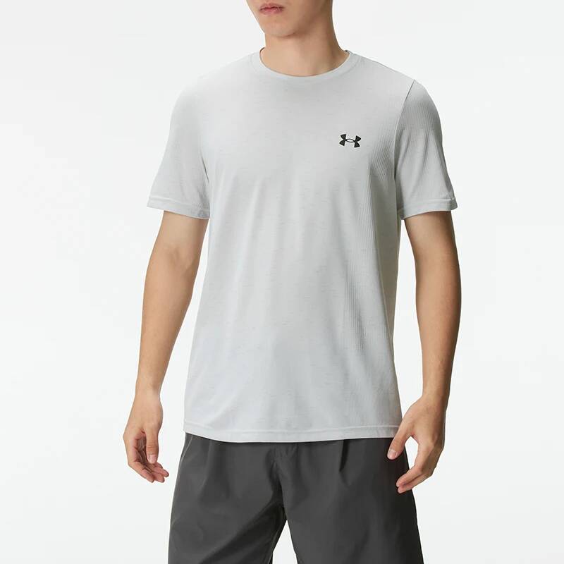 アンダーアーマー メンズ スリムフィット メッシュ 通気性  - Undershirt Crew Neck のレビューと価格